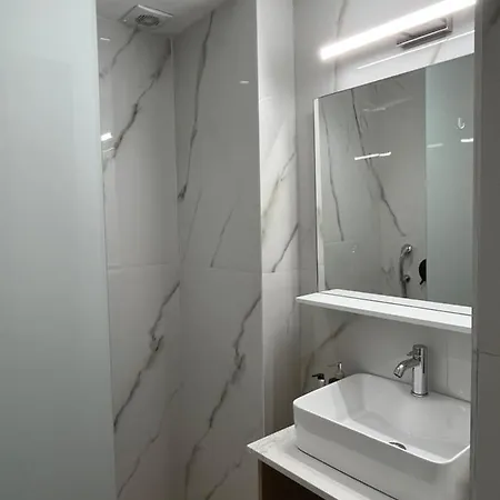 Hermanos Apartment's